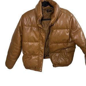 Tan puffer